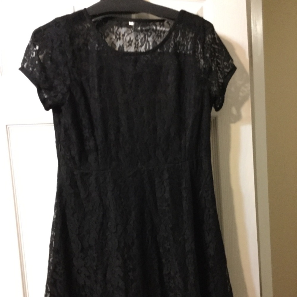 M lace mini dress